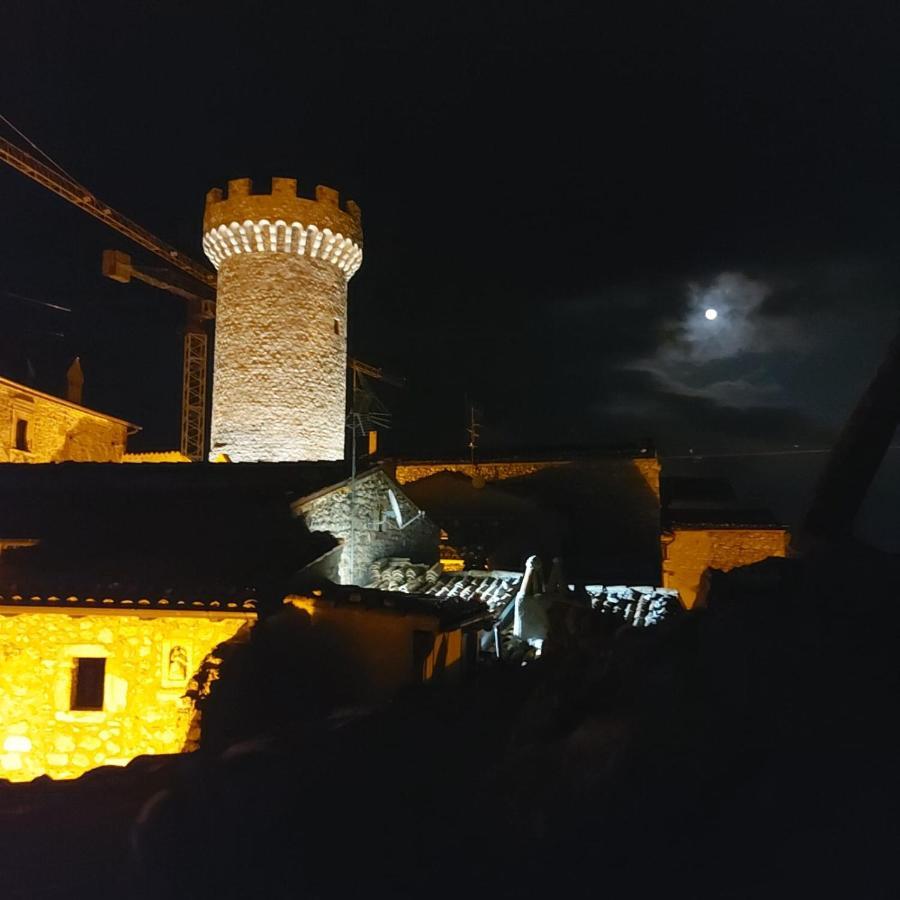 Residenza La Torre Aparthotel Santo Stefano Di Sessanio Bagian luar foto