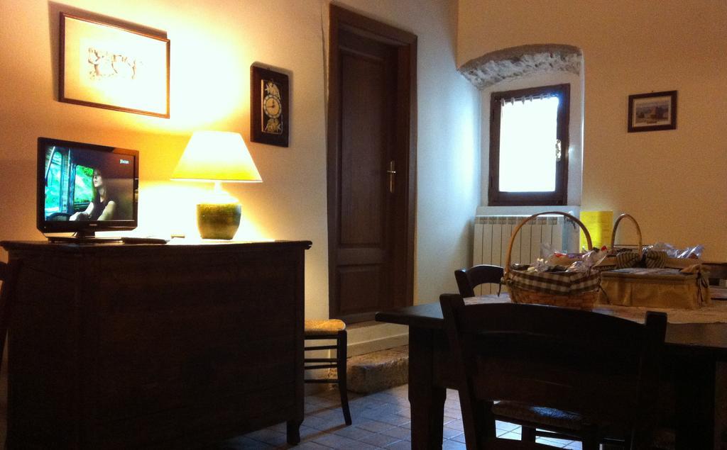 Residenza La Torre Aparthotel Santo Stefano Di Sessanio Bagian luar foto