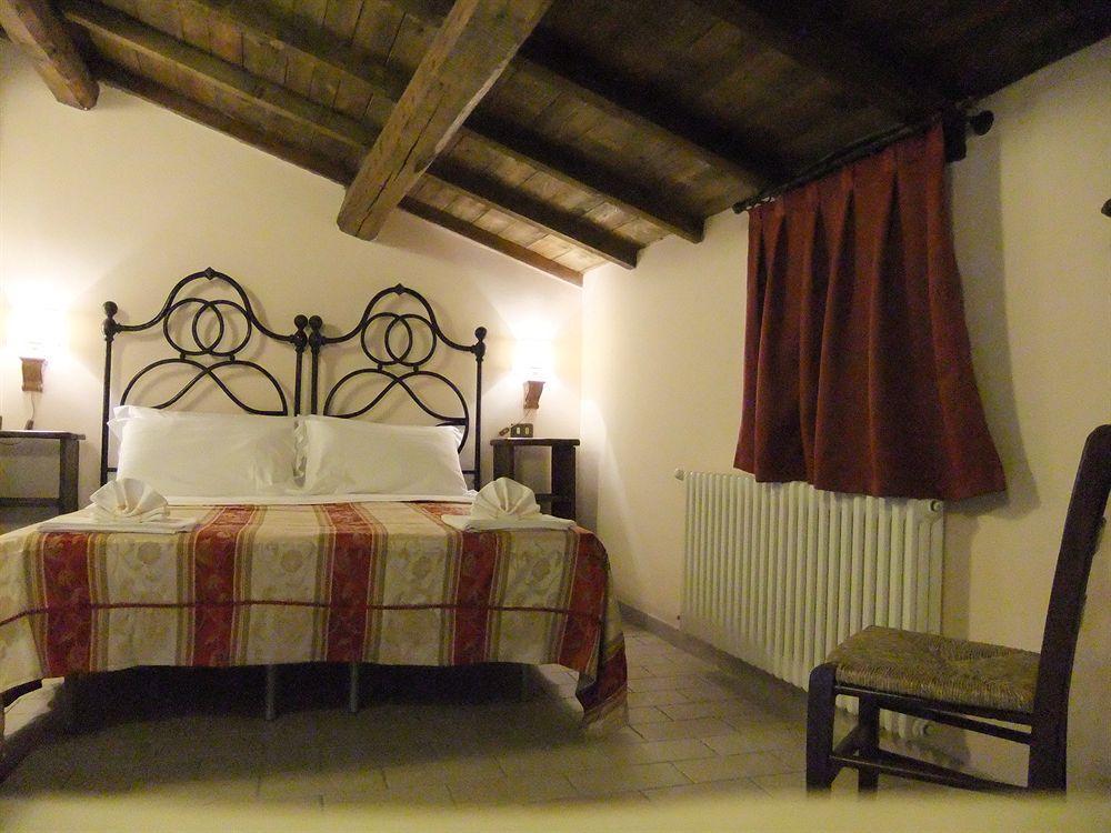 Residenza La Torre Aparthotel Santo Stefano Di Sessanio Bagian luar foto