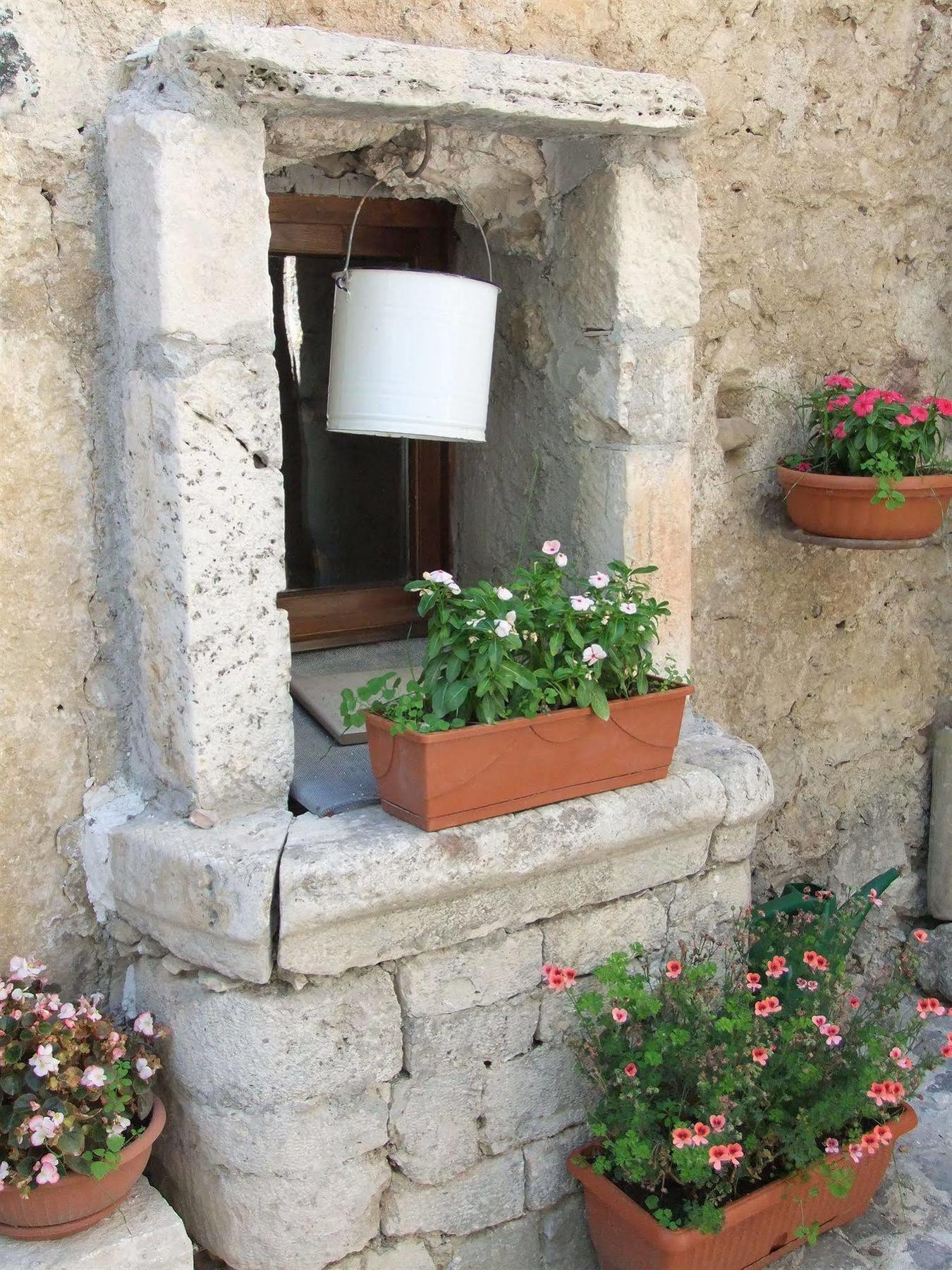 Residenza La Torre Aparthotel Santo Stefano Di Sessanio Bagian luar foto