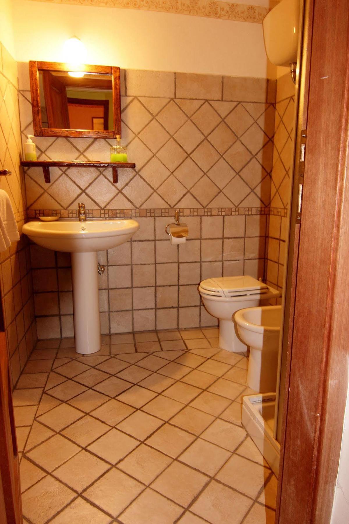 Residenza La Torre Aparthotel Santo Stefano Di Sessanio Bagian luar foto
