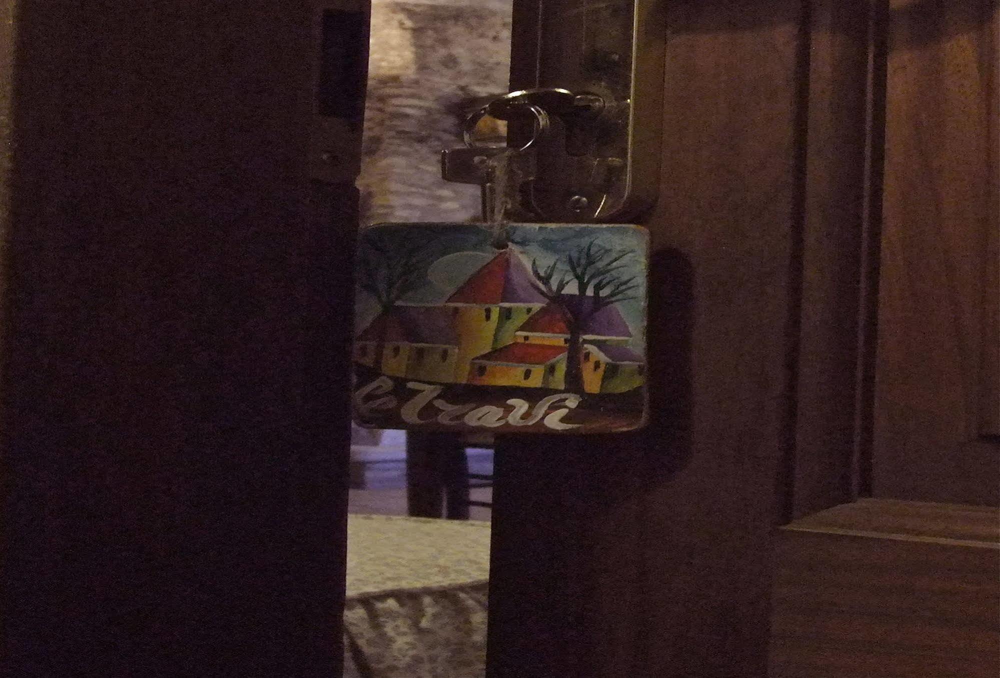 Residenza La Torre Aparthotel Santo Stefano Di Sessanio Bagian luar foto